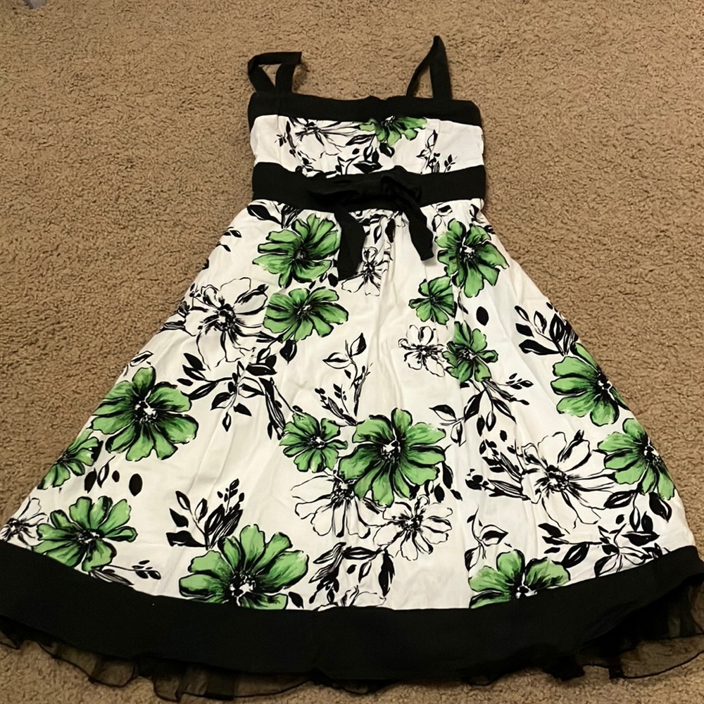 White and black, spaghetti strap floral dress